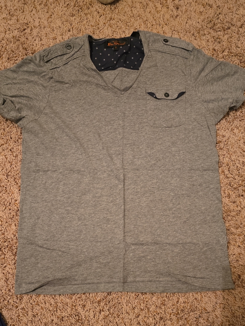 Ben Sherman Gray Short-Sleeve V-Neck Tee with Pocket Detail